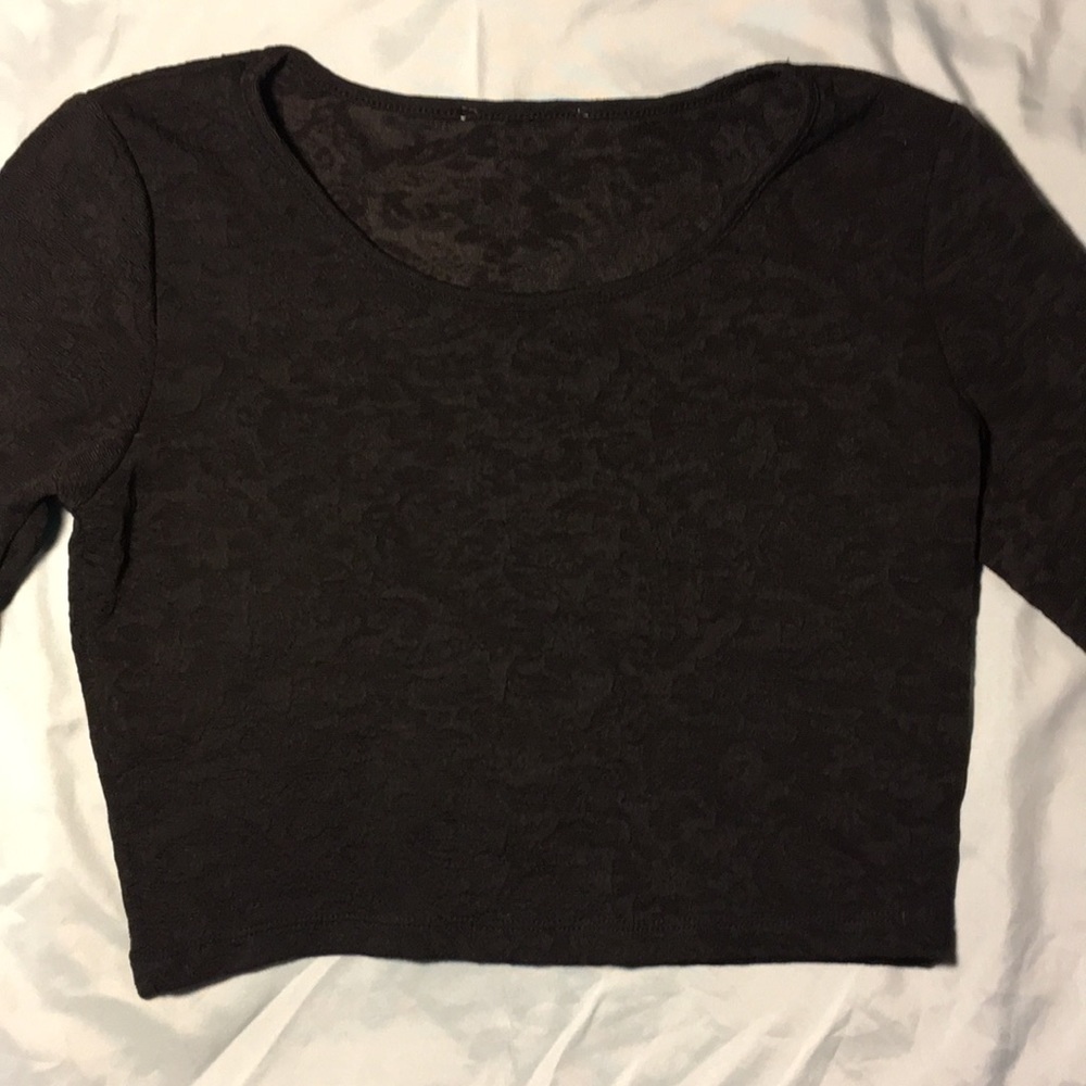 Long sleeve crop top